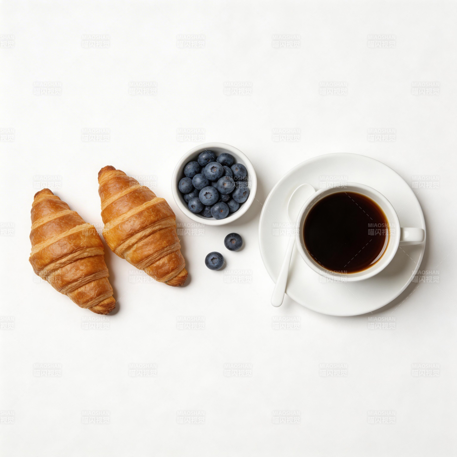 咖啡与羊角面包图片