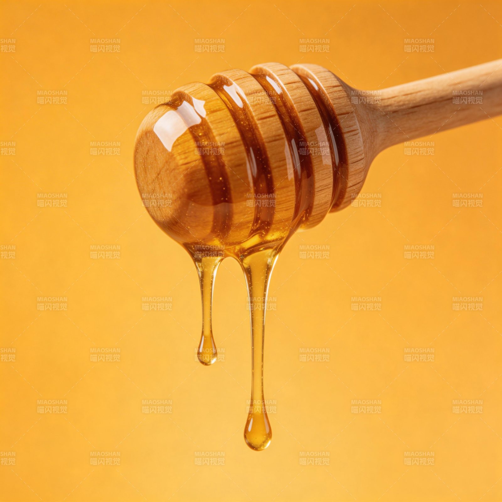 蜂蜜滴落瞬间图片