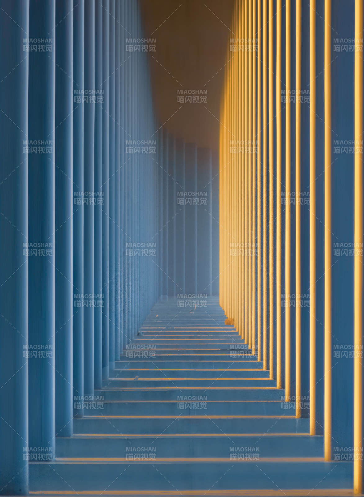 极简的光影长廊图片