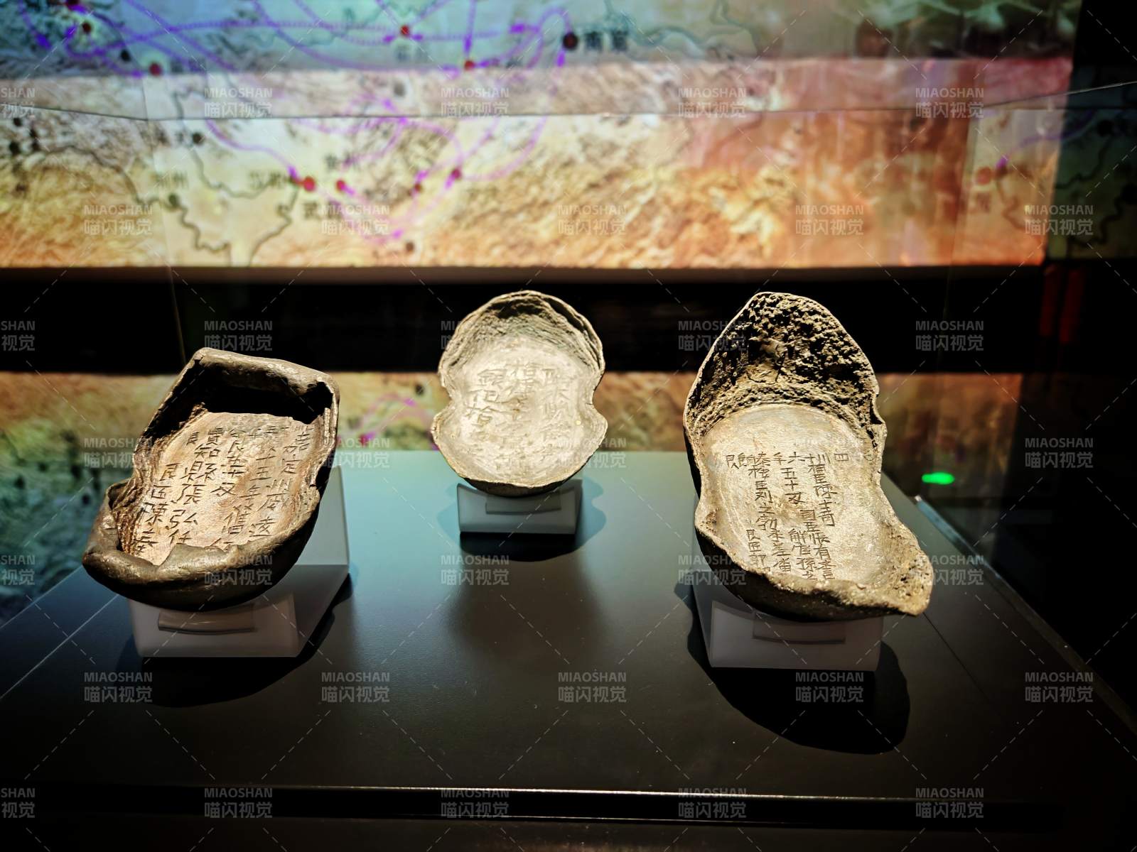 甲骨文珍品展图片