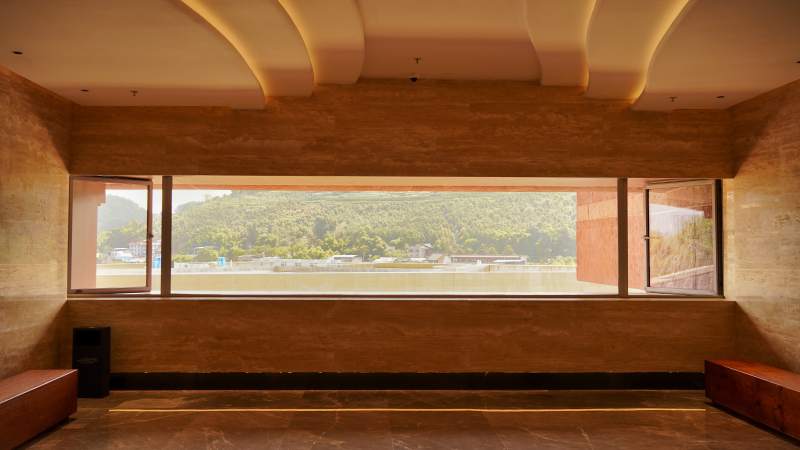 窗景静谧自然图片