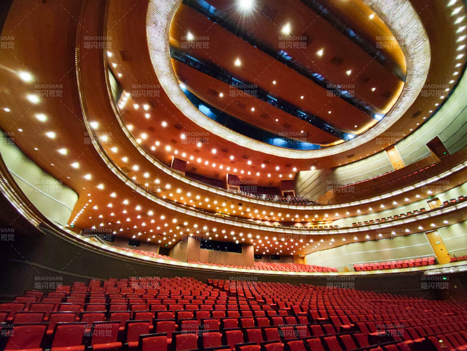 宏伟剧院内部图片