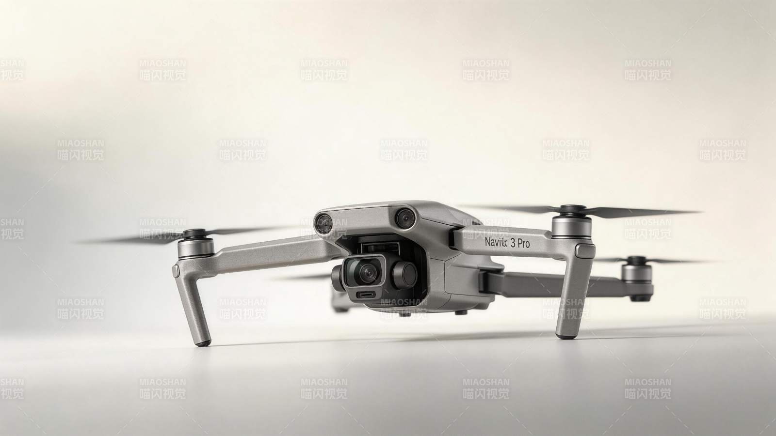 银灰色四轴无人机Navik 3 Pro特图片
