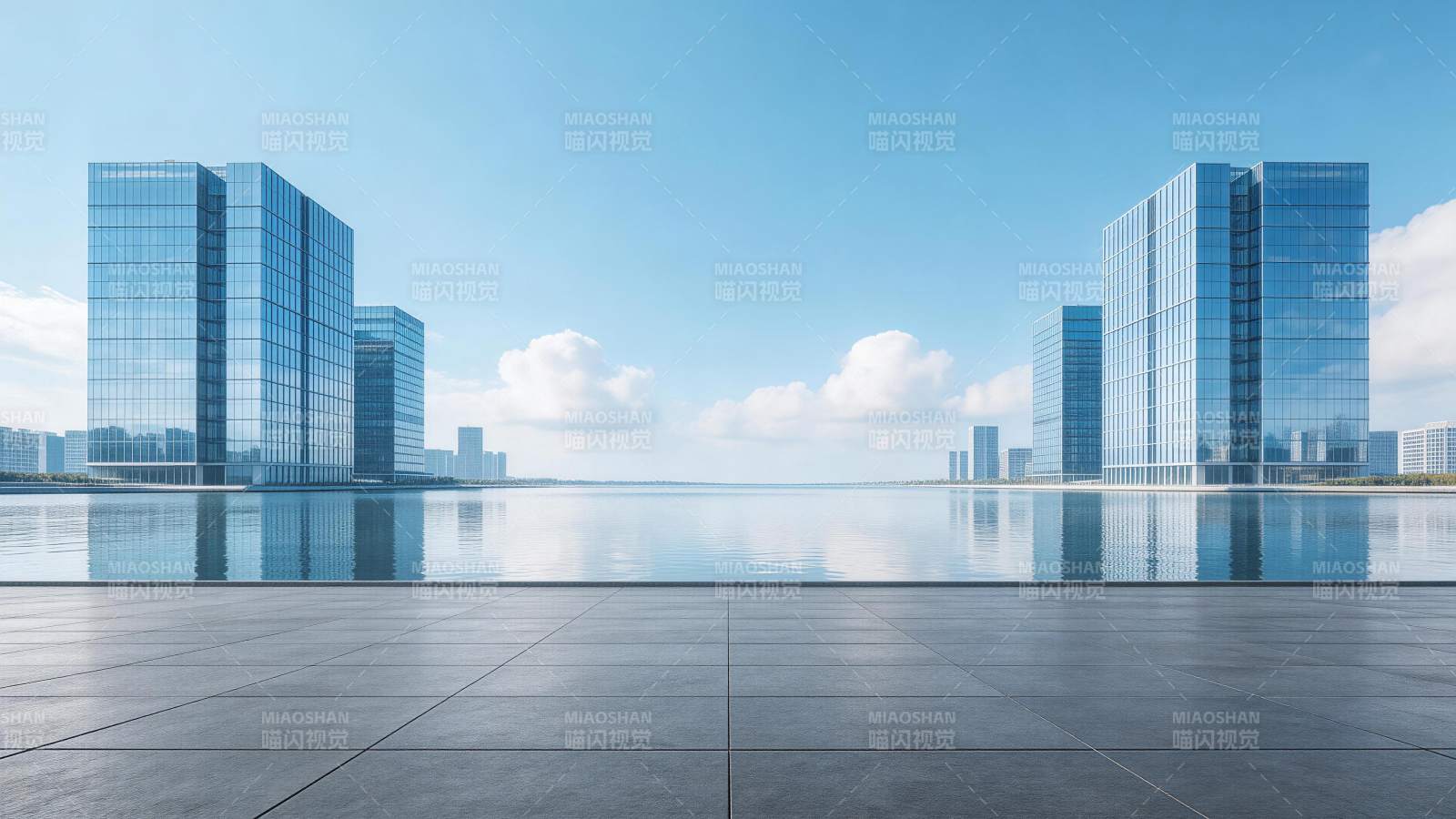 现代玻璃幕墙高楼群与水面倒影景观图片