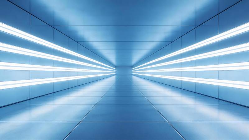 蓝色科技感走廊灯光反射效果图片