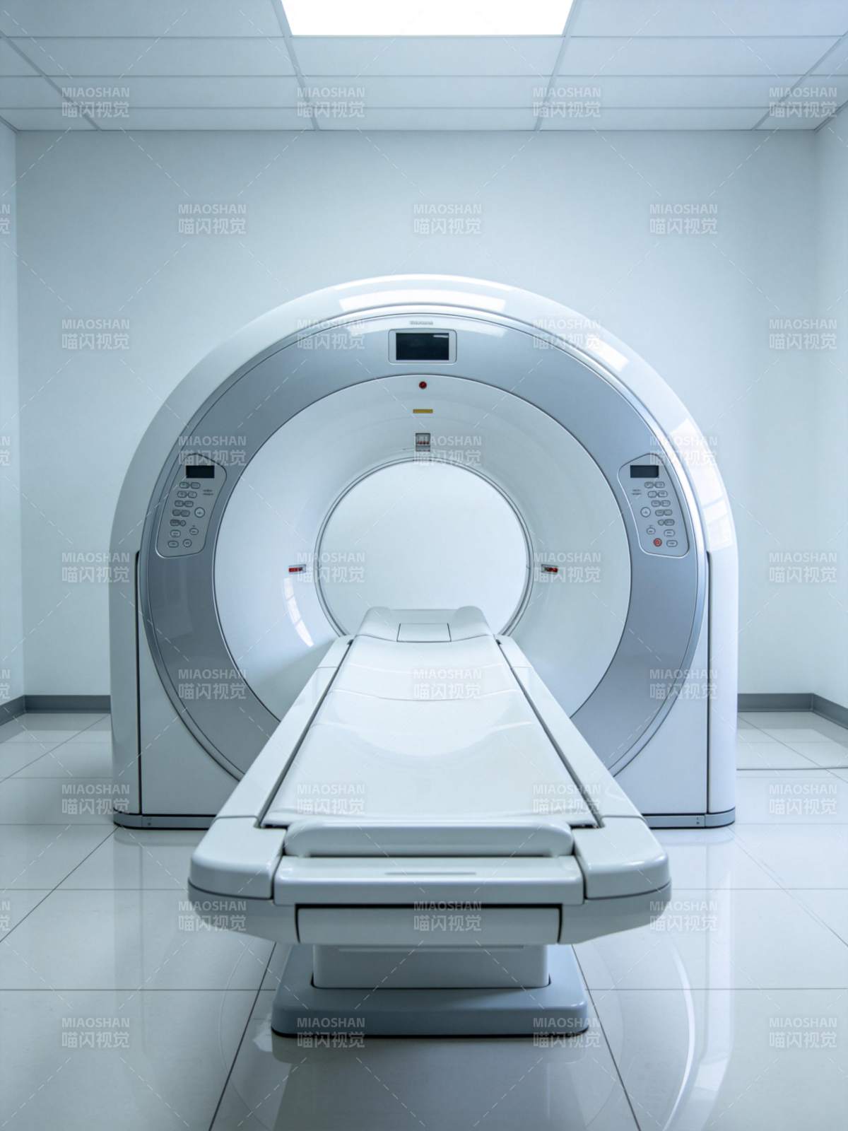 医院放射科CT扫描设备正面全景图图片