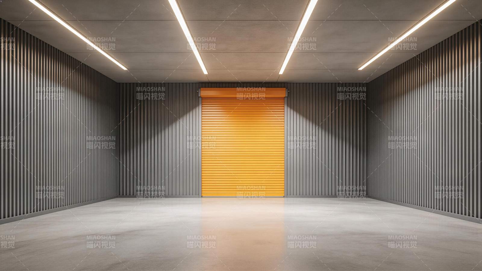 灰色波纹金属墙与橙色卷帘门的空旷仓库内部图片