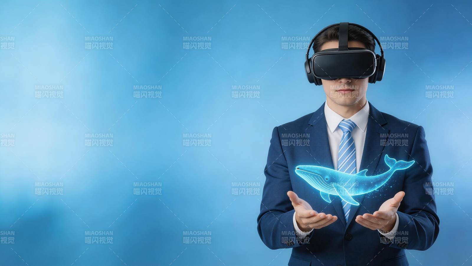 男子佩戴VR设备双手托举发光鲸鱼全息影像图片