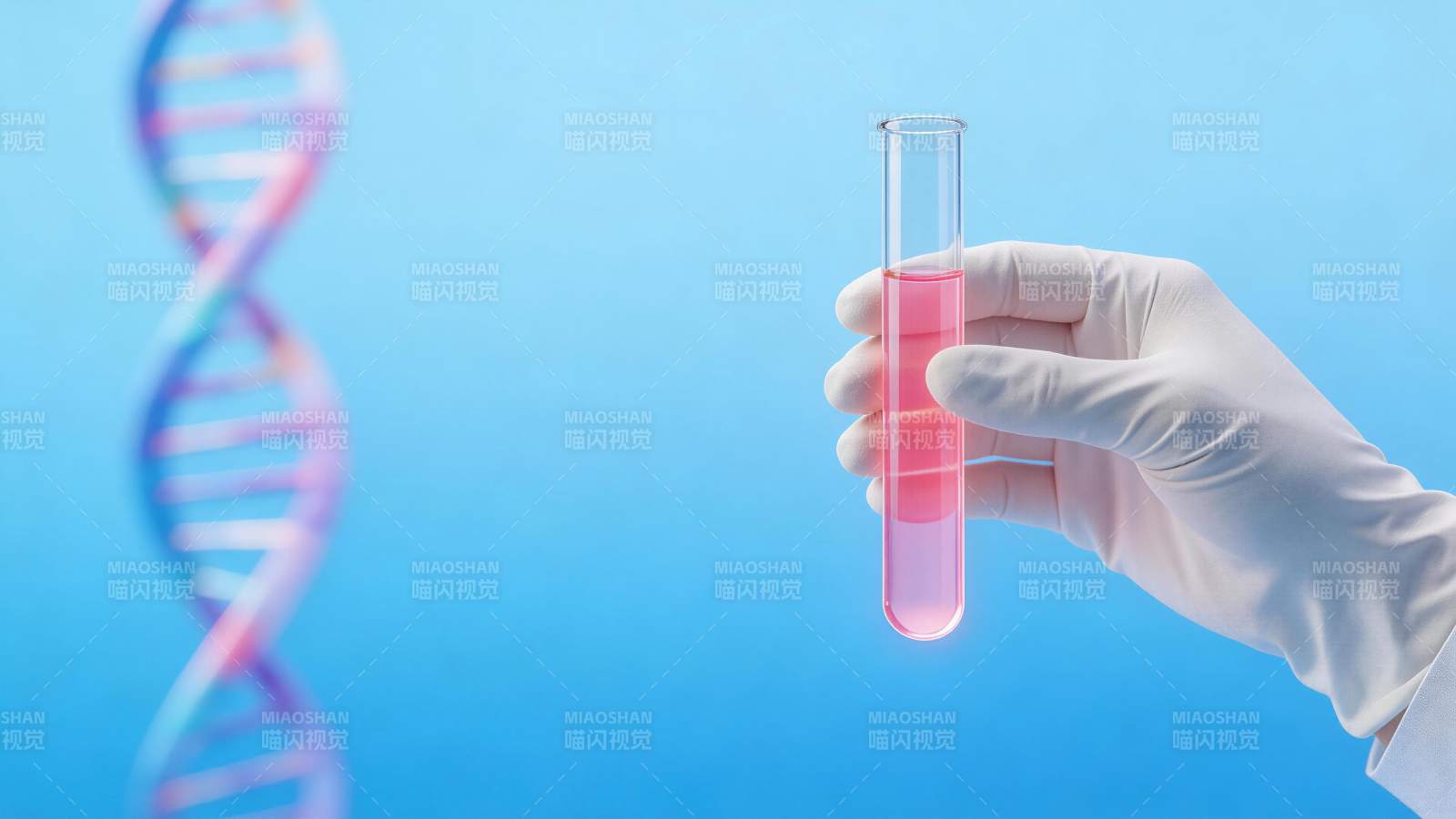 戴手套手握装粉液试管与DNA双螺旋背景图片