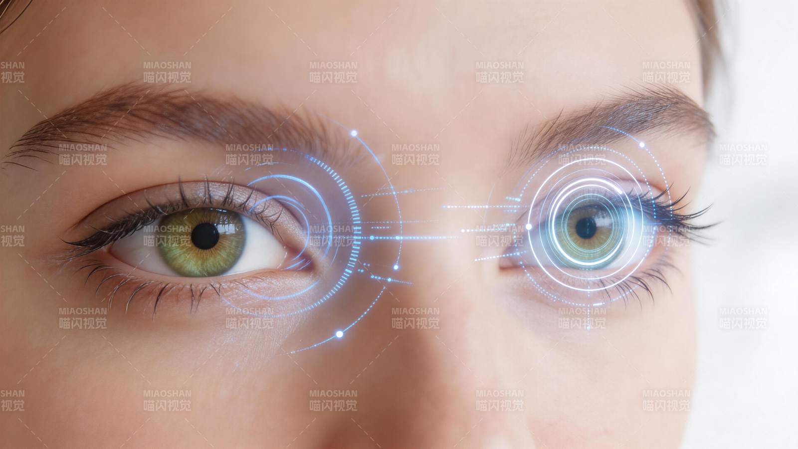 人眼叠加蓝色科技光圈界面效果图片