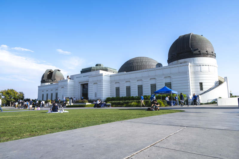 天文台前的草坪图片