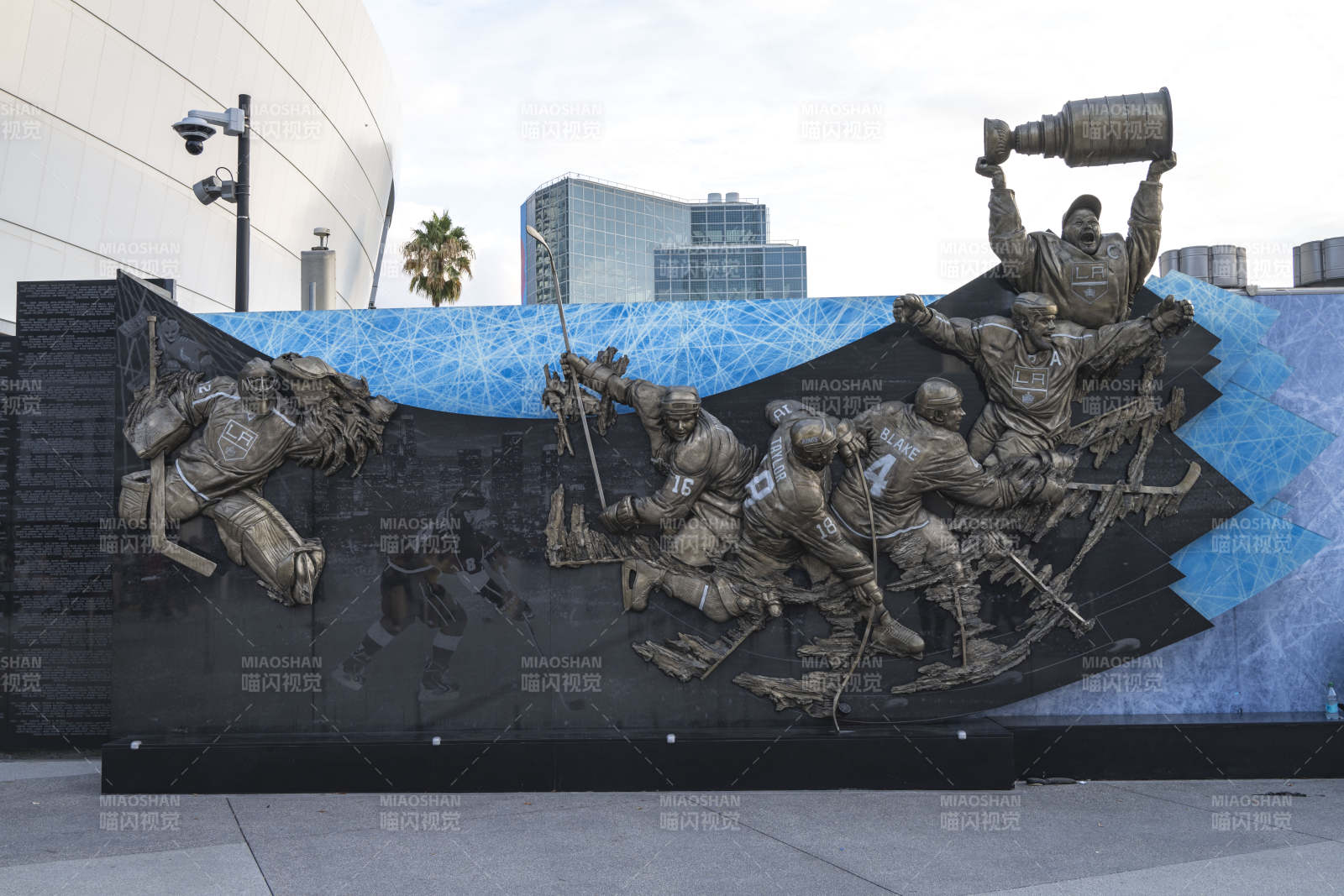 美国洛杉矶市中心雕塑