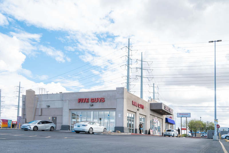 Five Guys餐厅外观图片