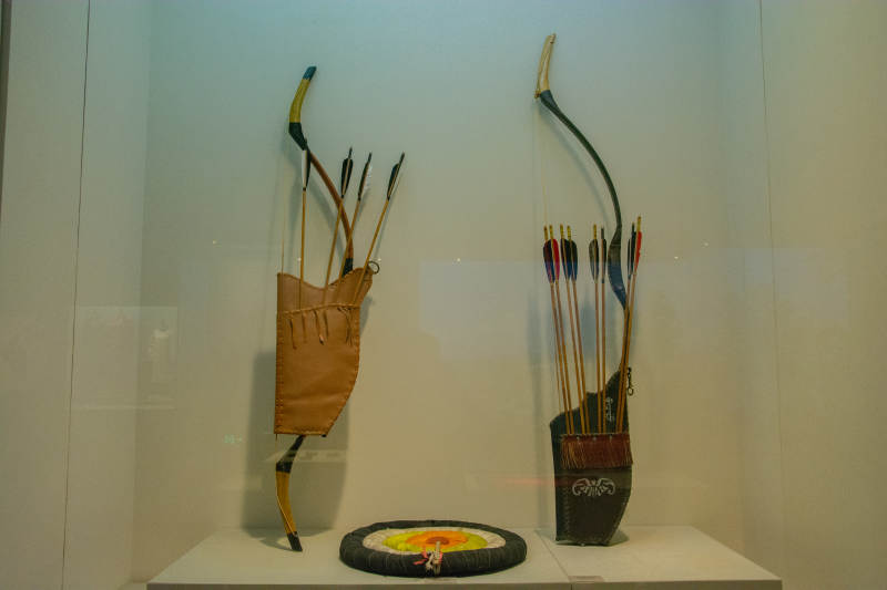 弓箭与箭袋展示图片