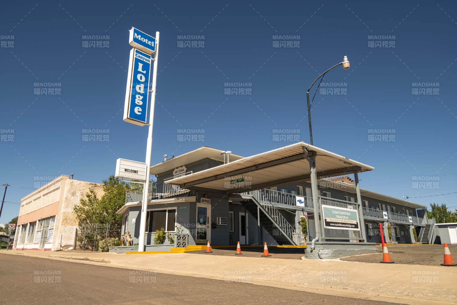 美国亚利桑那州塞利格曼汽车小镇图片