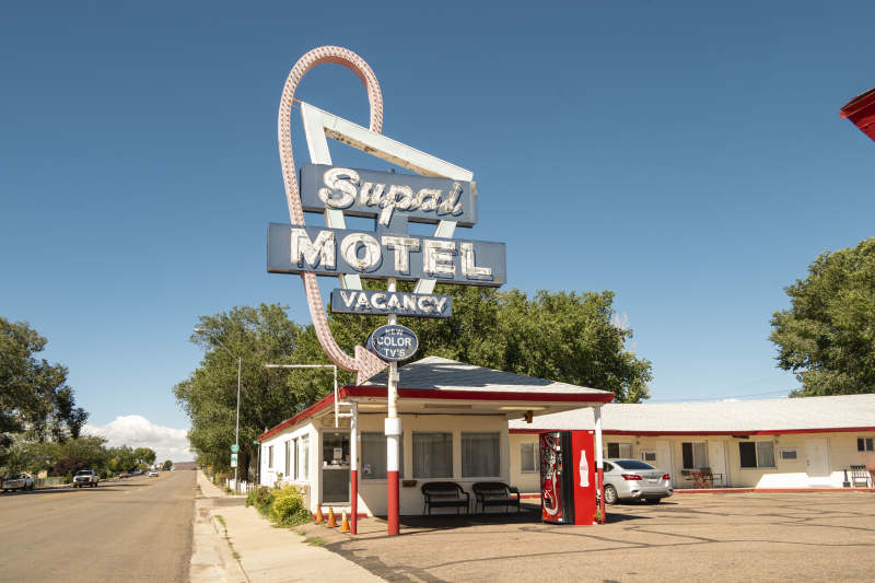 美国亚利桑那州塞利格曼汽车小镇图片