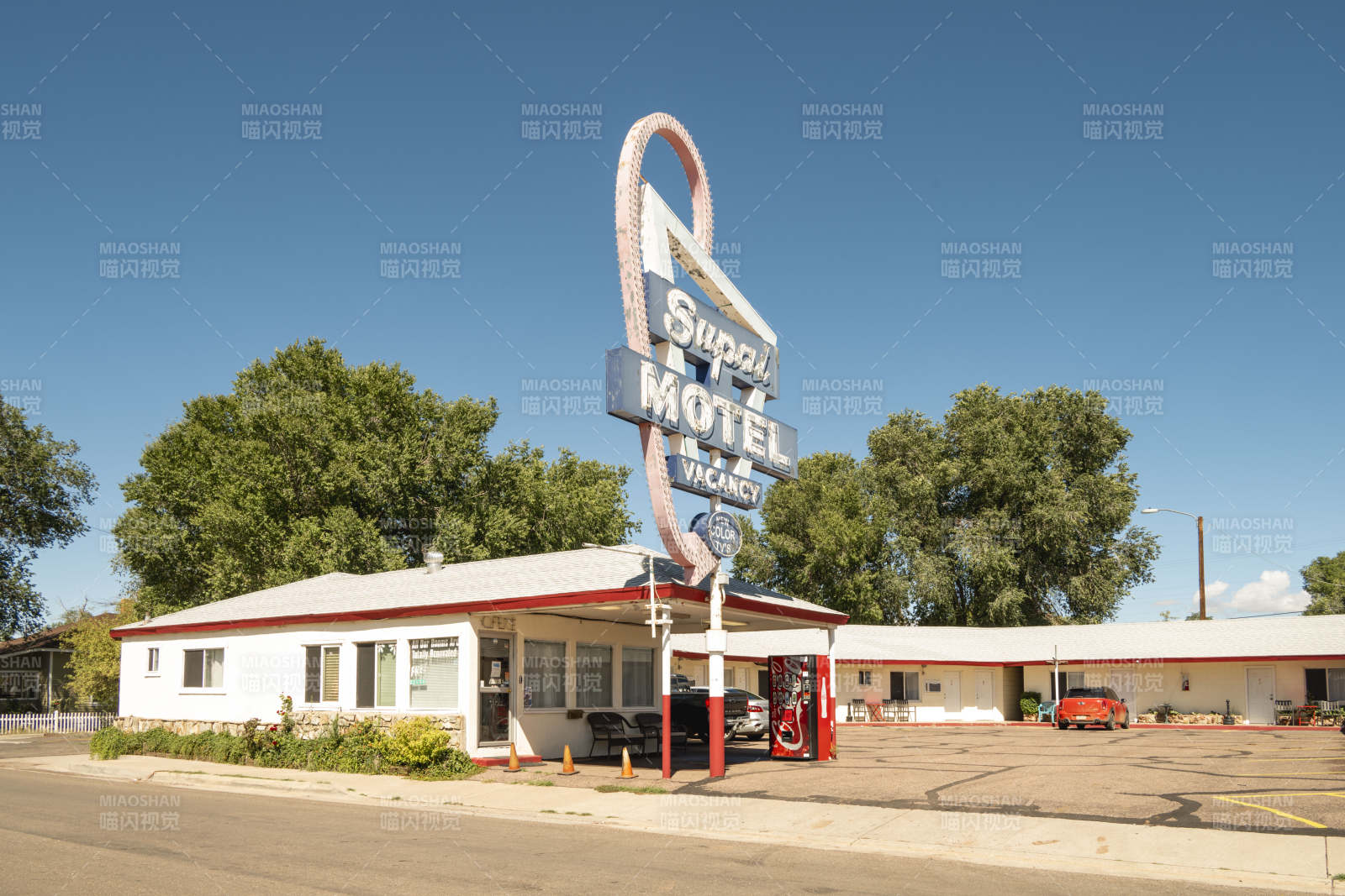 美国亚利桑那州塞利格曼汽车小镇图片