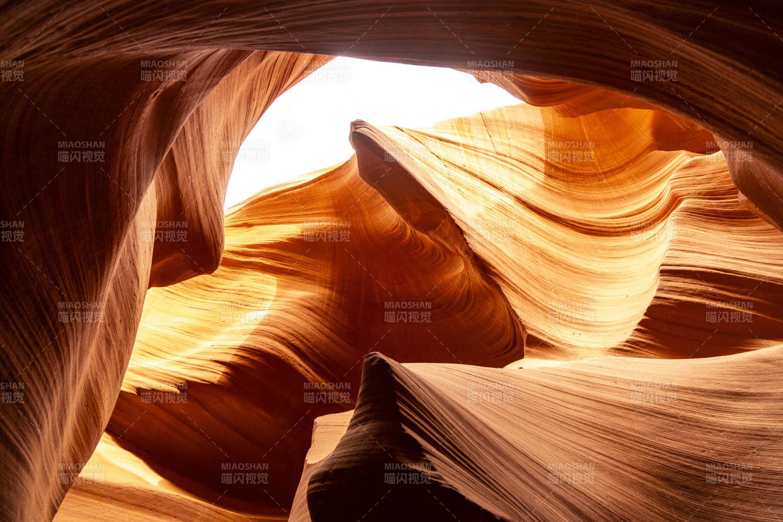 美国亚利桑那州羚羊彩穴图片