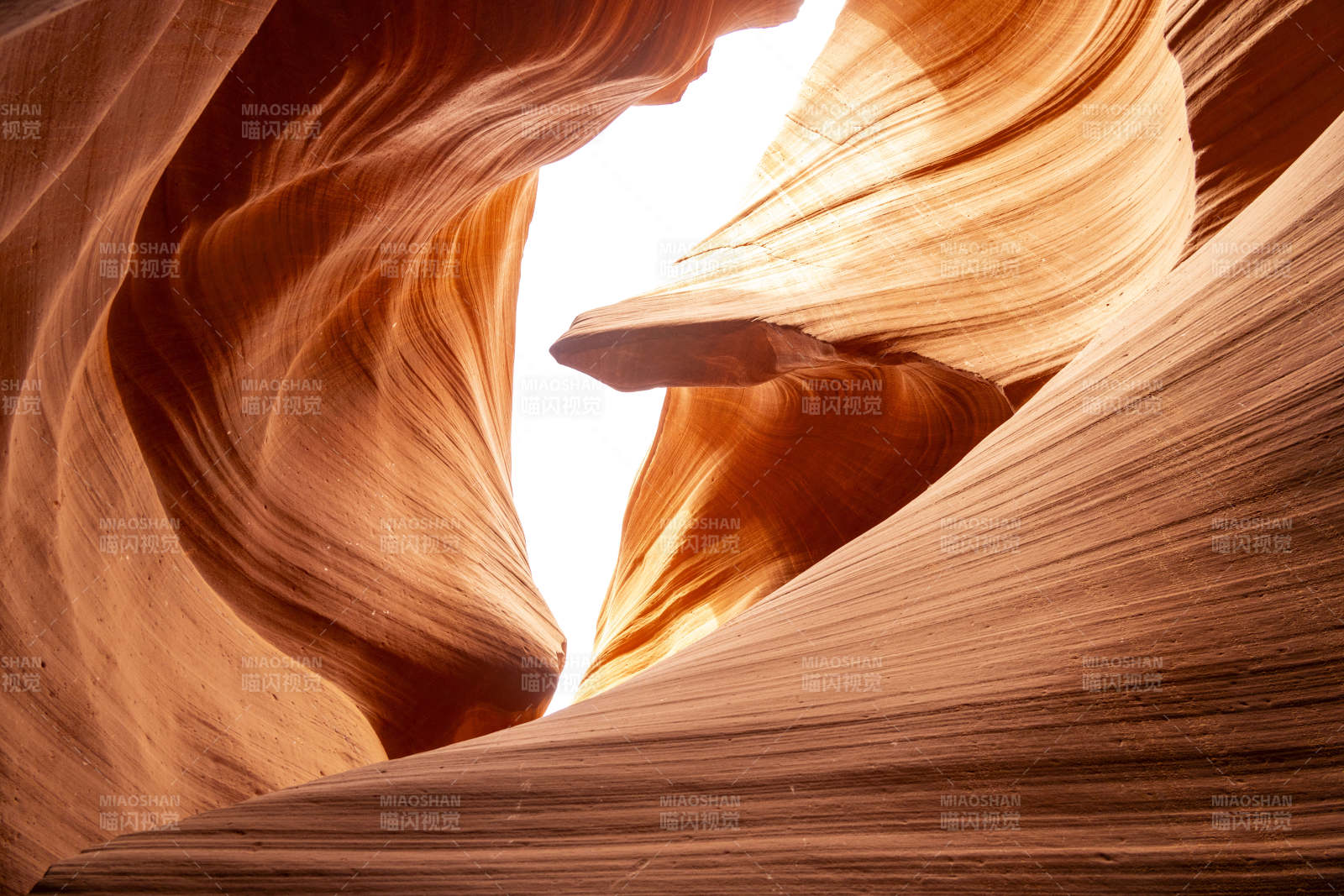 美国亚利桑那州羚羊彩穴图片