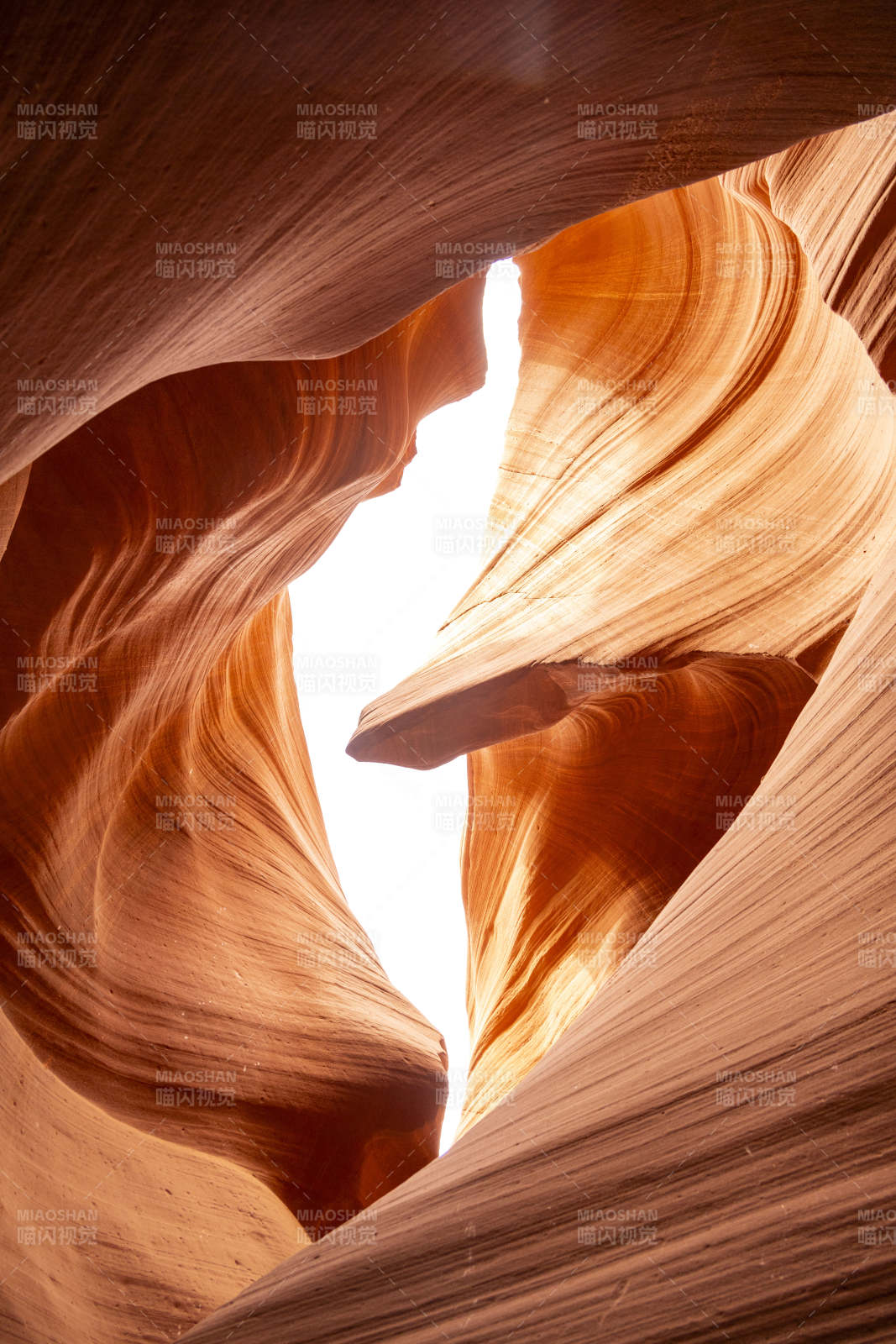 美国亚利桑那州羚羊彩穴图片