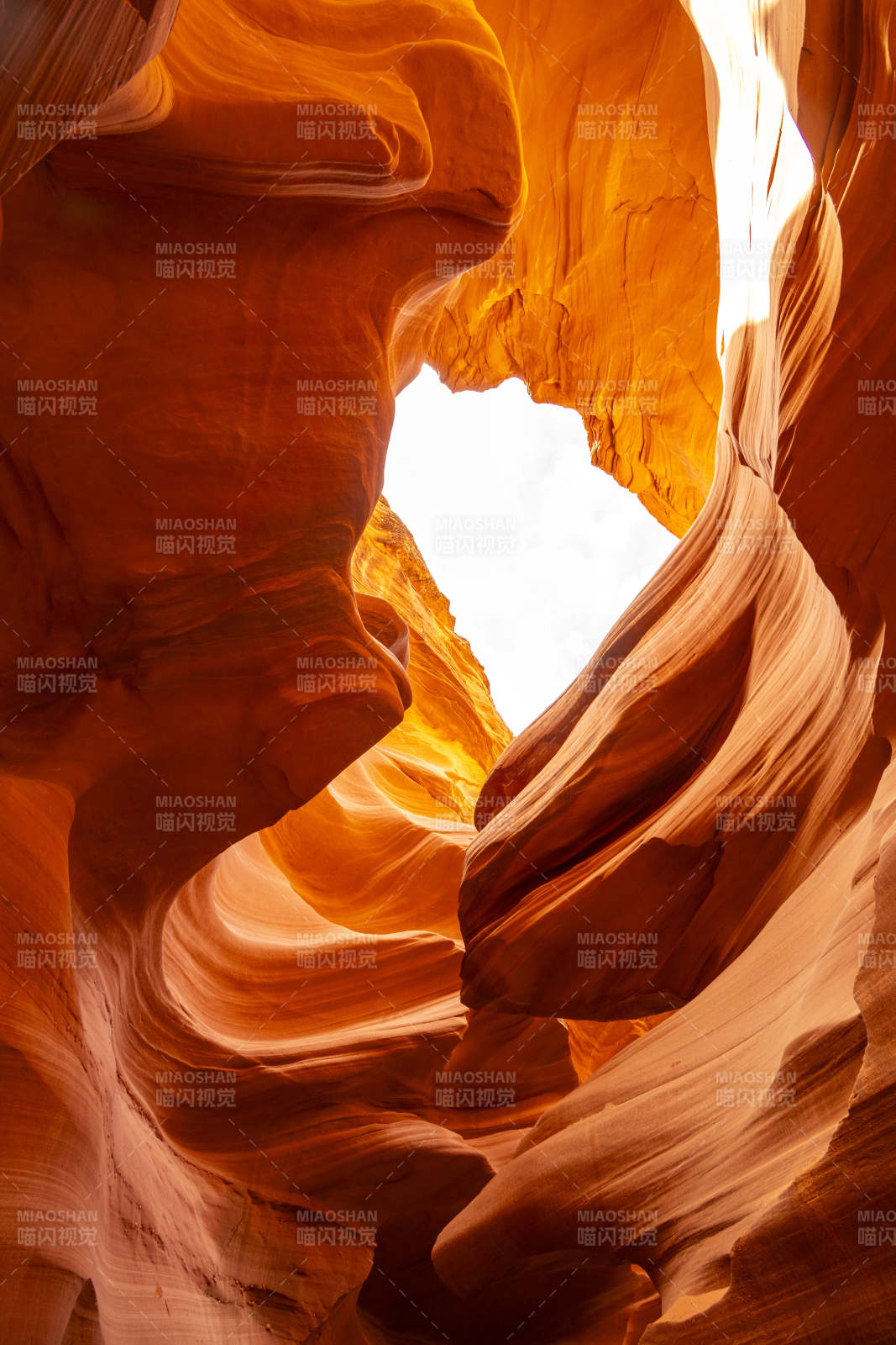 美国亚利桑那州羚羊彩穴图片