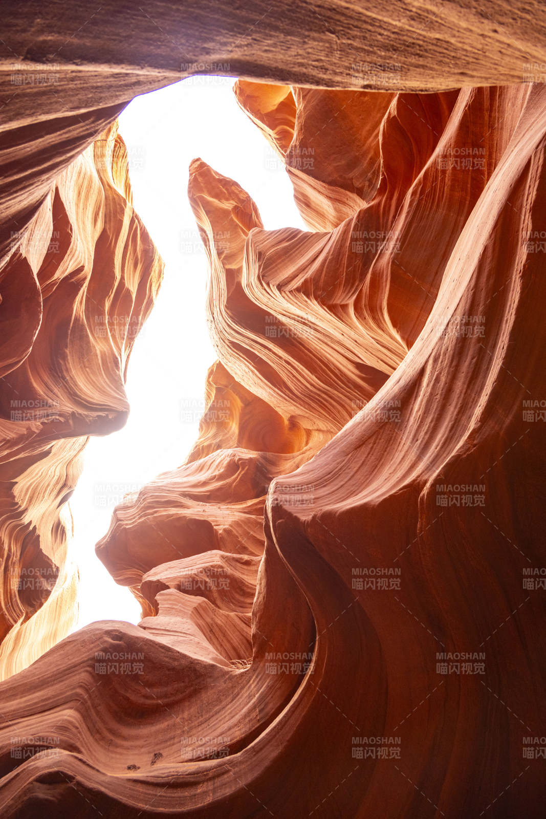 美国亚利桑那州羚羊彩穴图片