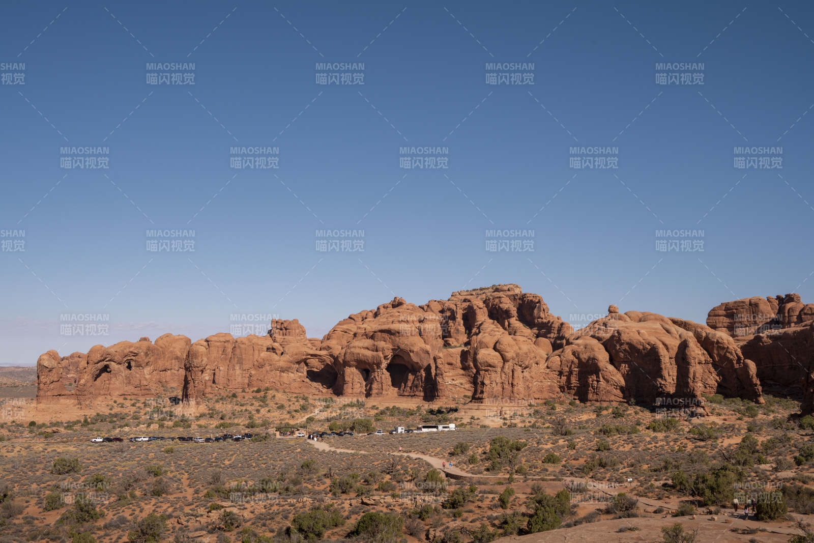 美国亚利桑那州与犹他州交界纪念碑谷图片