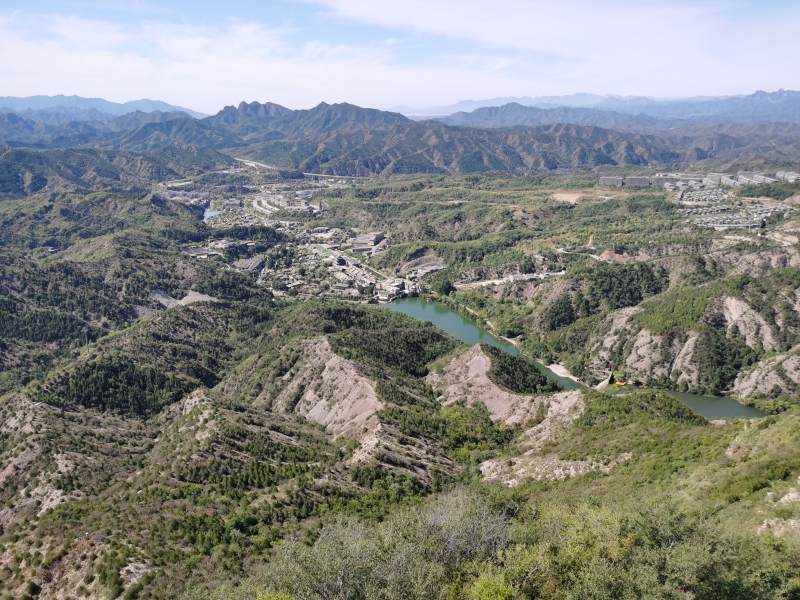 北京密云山间绿谷风光图片