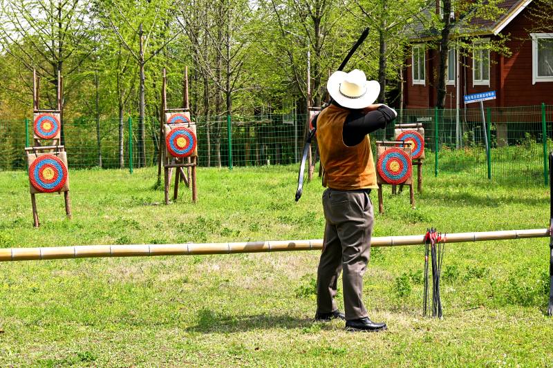 射箭比赛现场图片