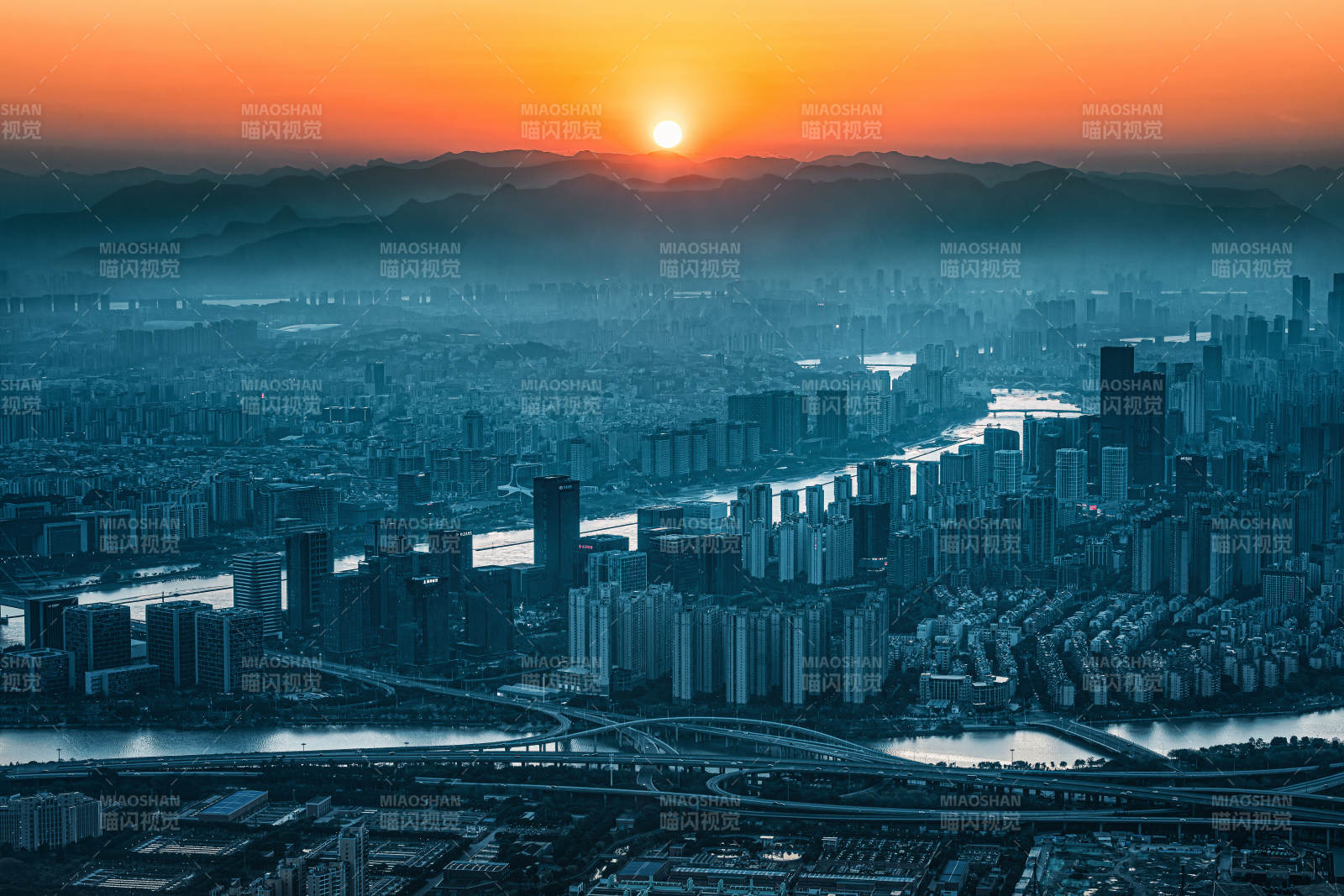 城市日落美景图片