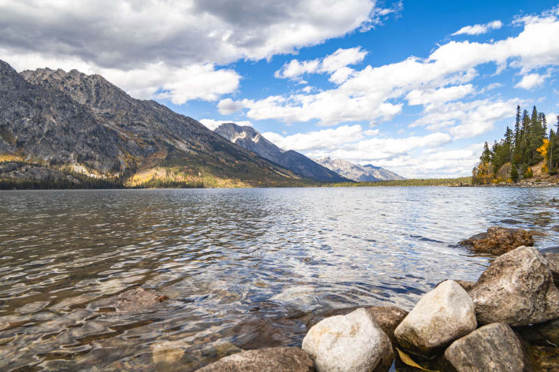 湖光山色秋景图片