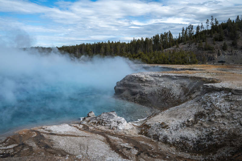 蒸汽湖畔奇景图片