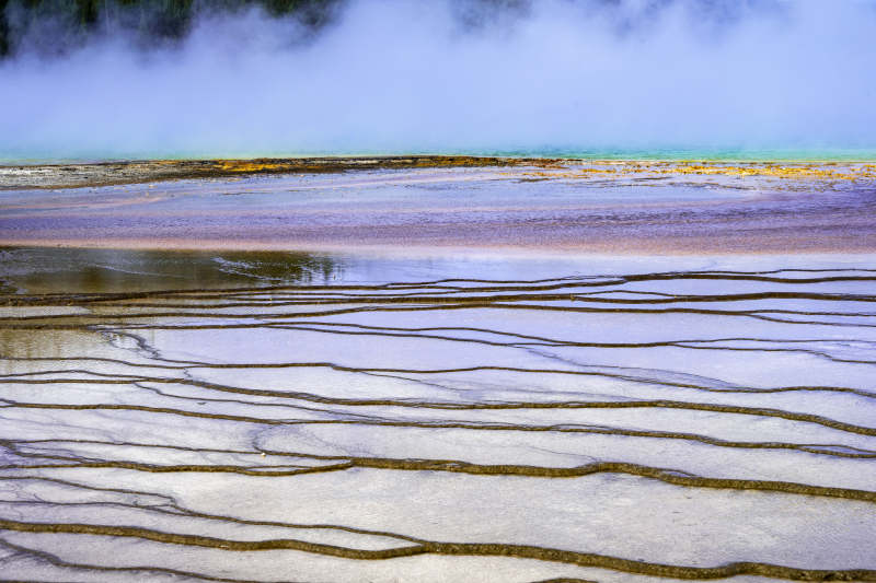 盐湖纹理美景图片