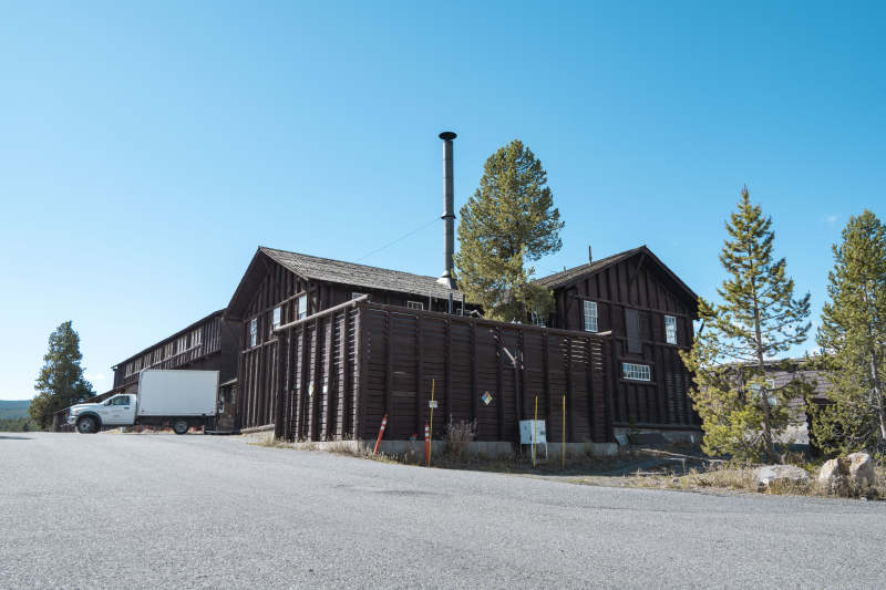 木屋建筑群图片