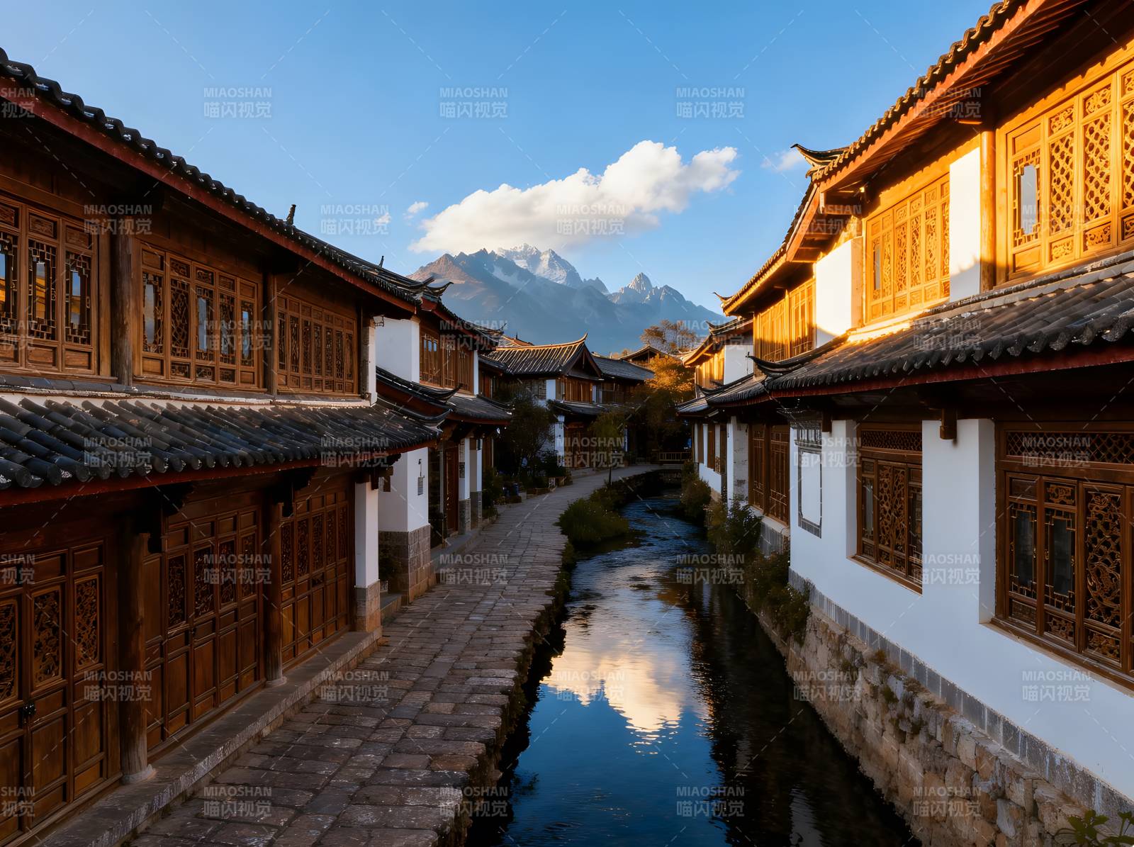 丽江古城水巷风光图片
