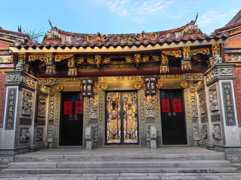 古色古香的庙宇门庭图片