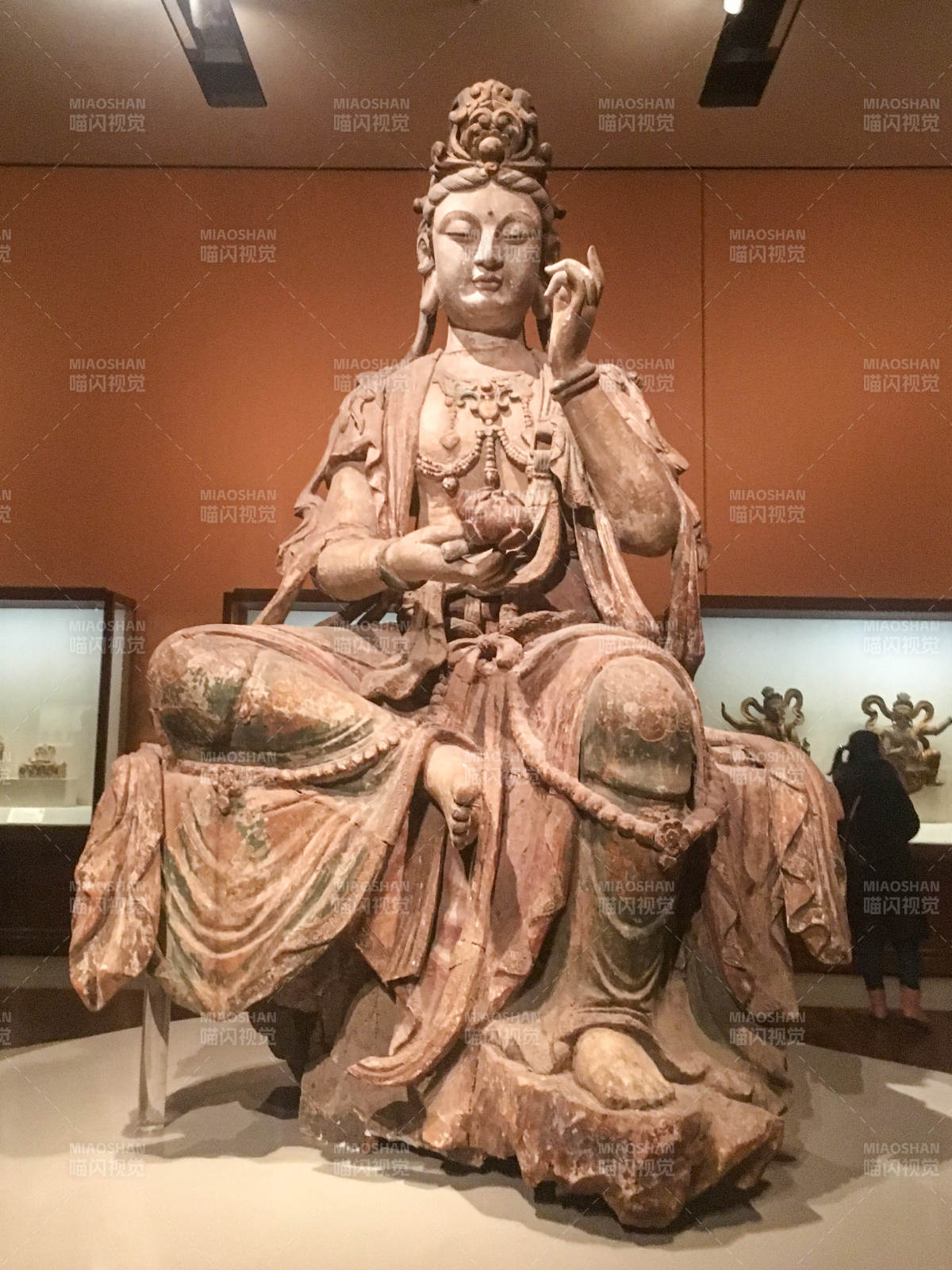 观音菩萨雕像图片