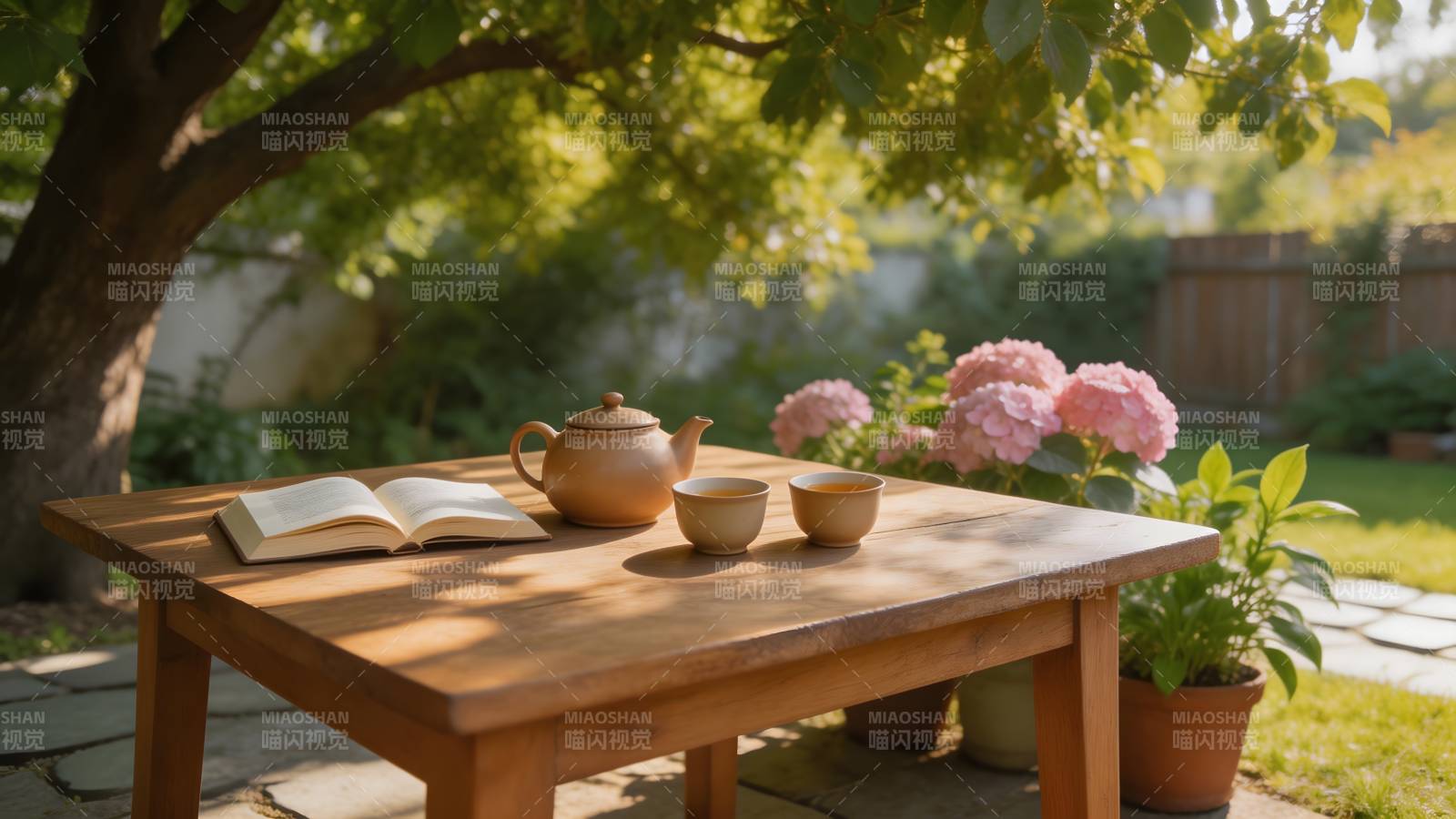 庭院茶香静读时图片