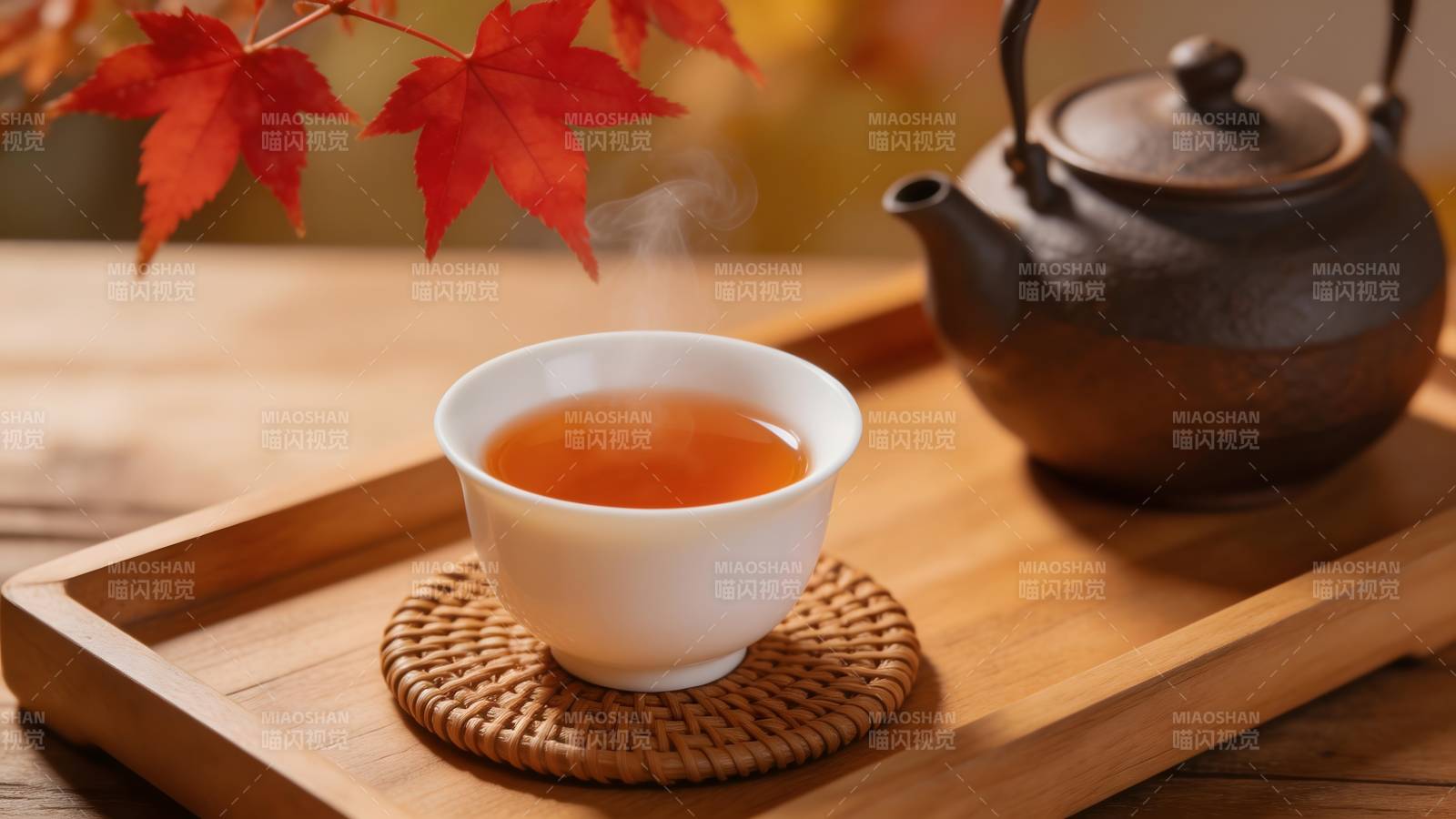 秋日茶香静谧时光图片