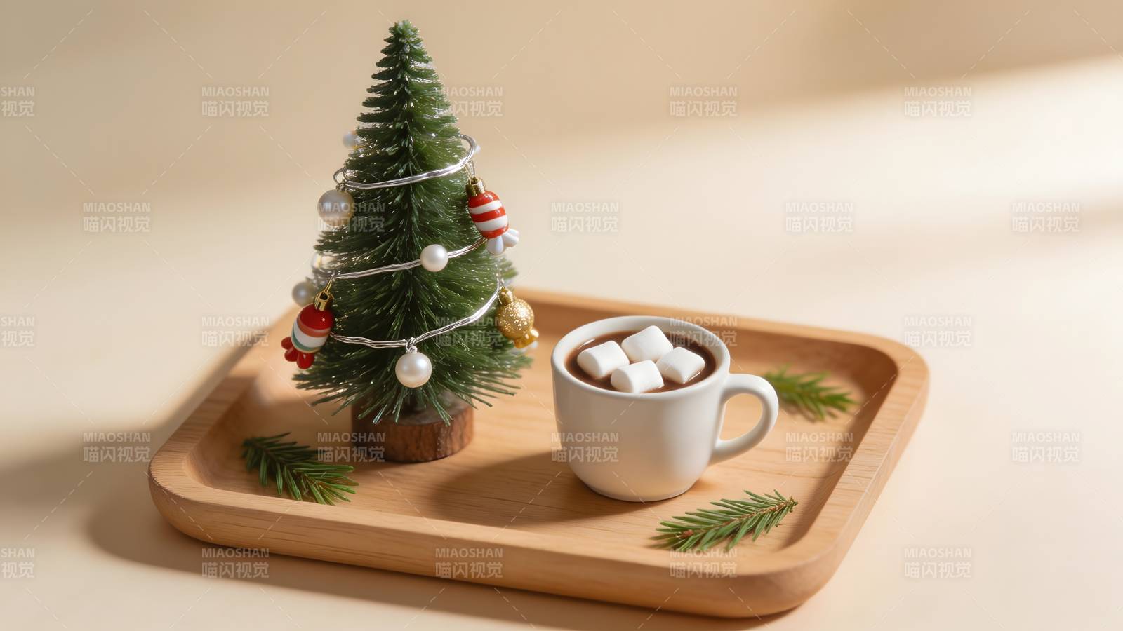 圣诞树与热可可图片
