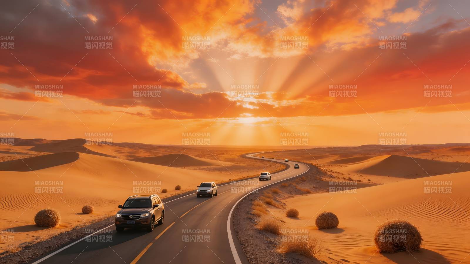 沙漠公路日落行图片