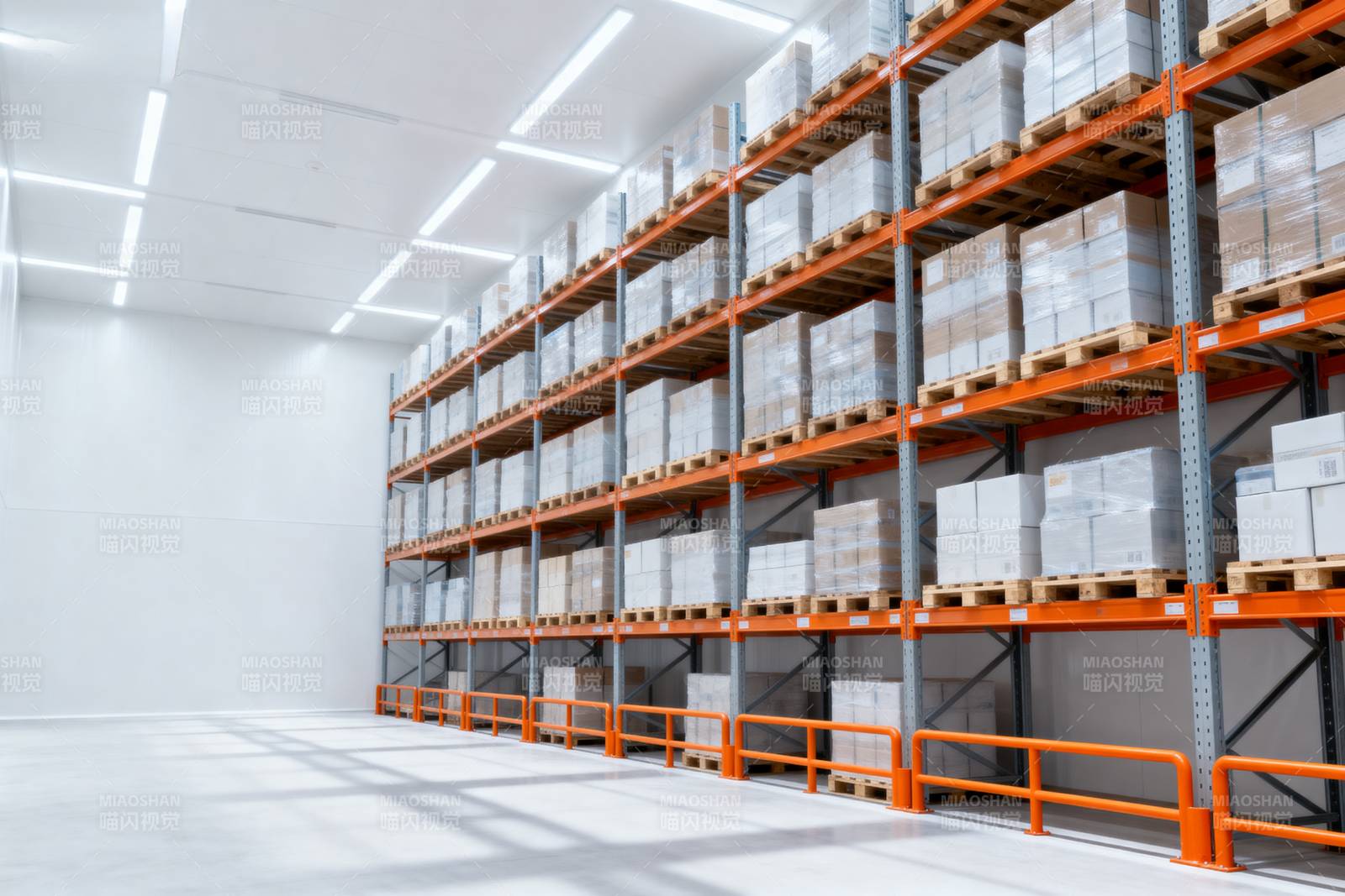 现代化仓储空间图片