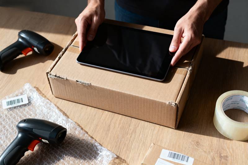 平板装箱打包图片