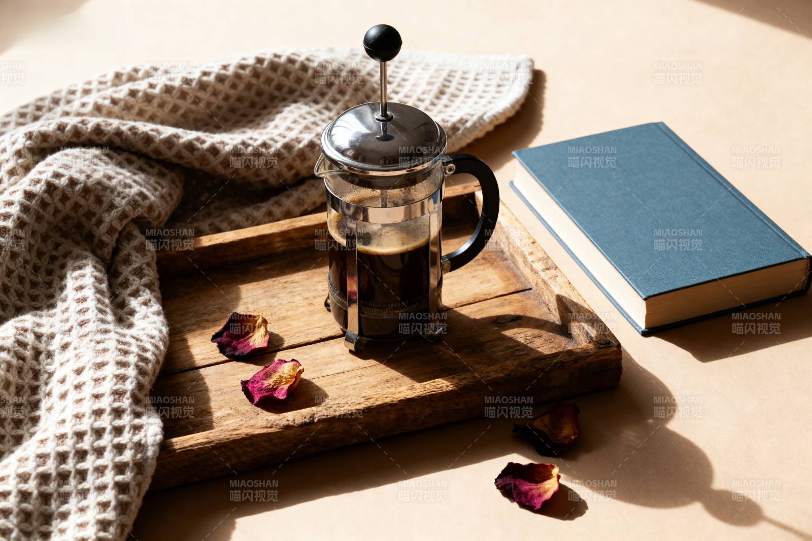 咖啡时光静谧角落图片