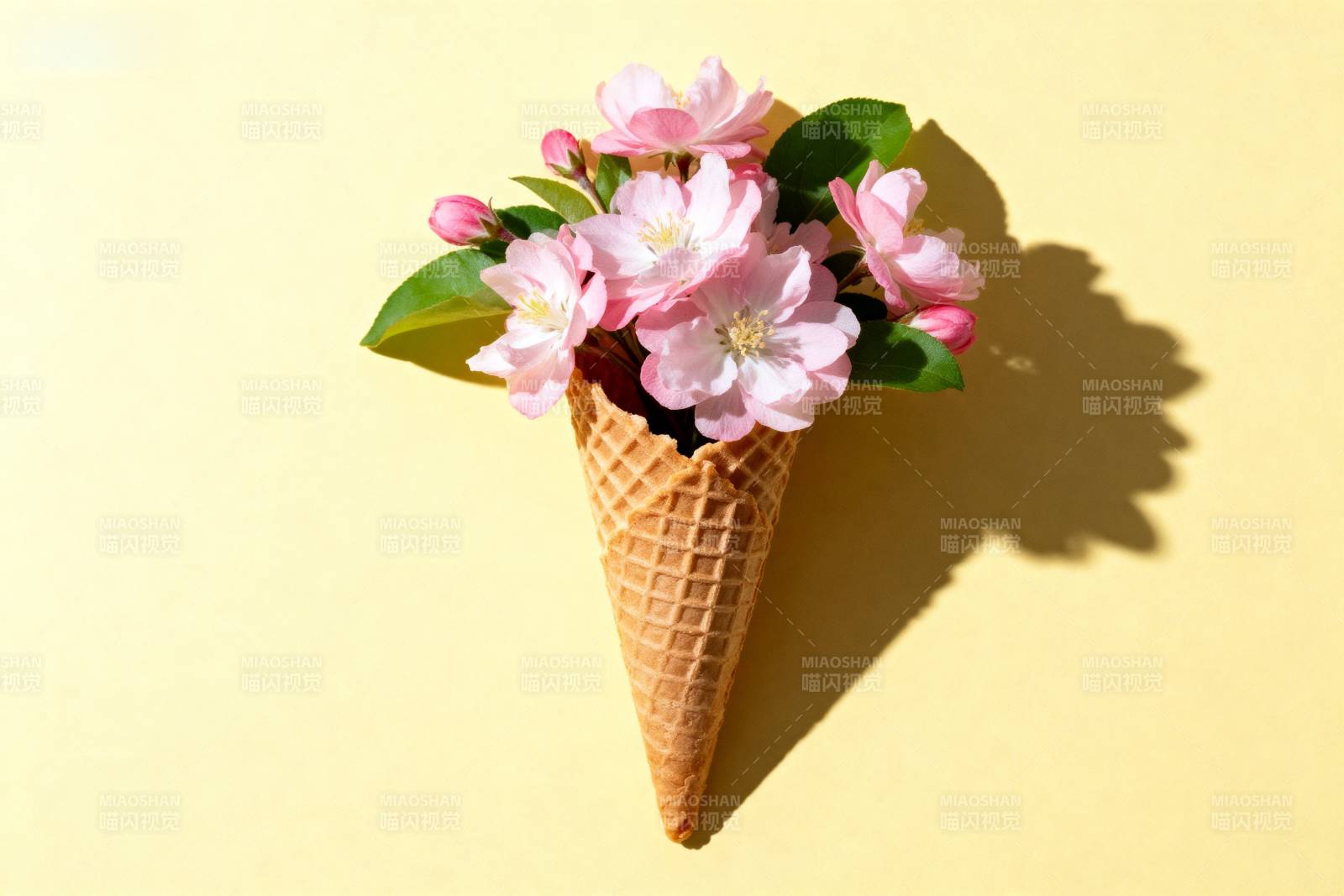 花香冰淇淋图片