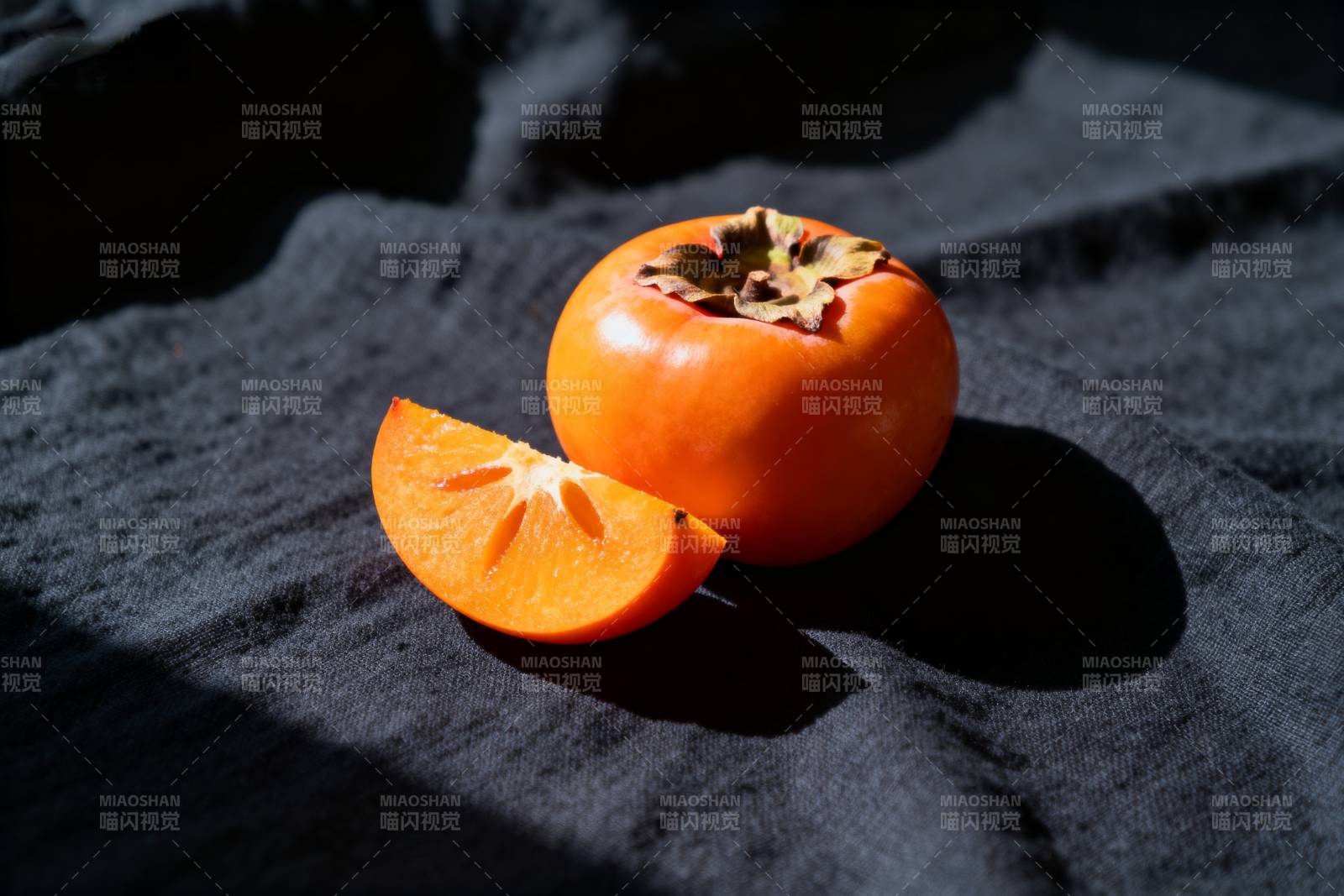 柿子静物光影图片