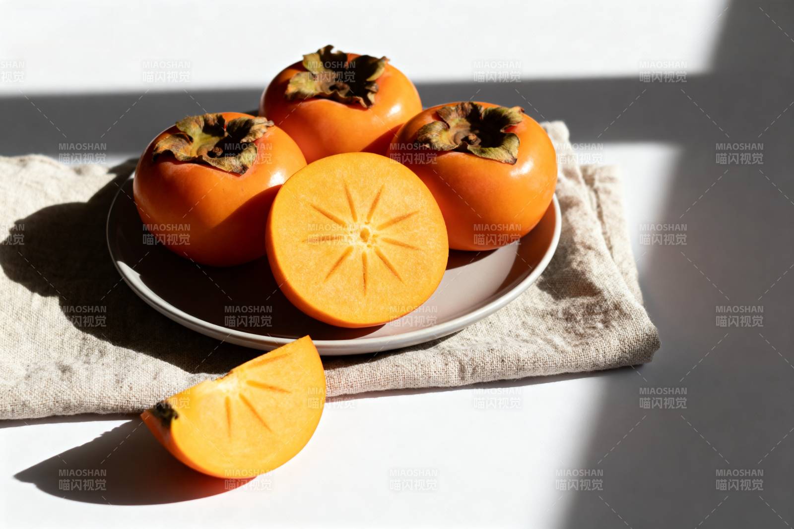 柿子切片静物图图片