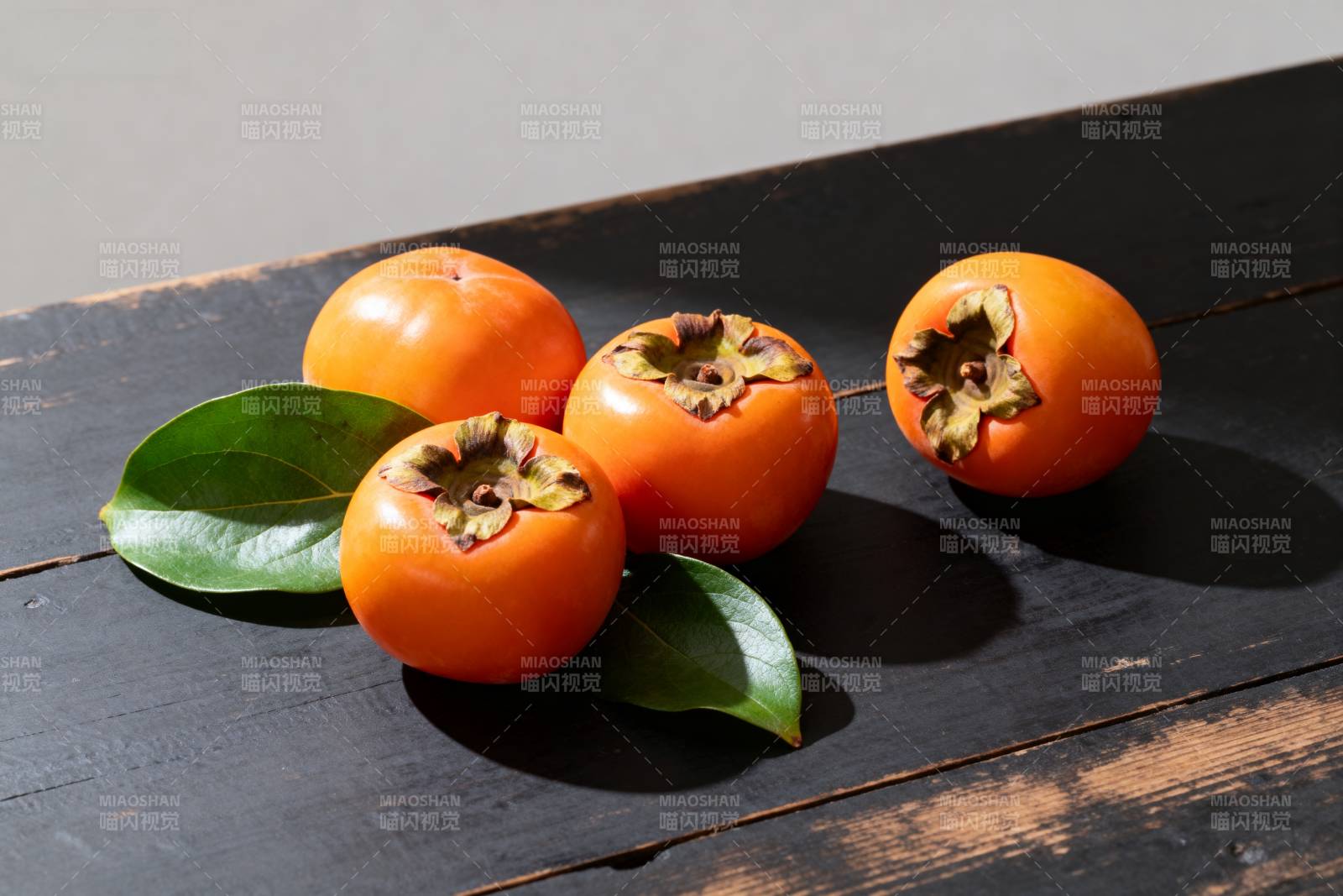 柿子静物图图片