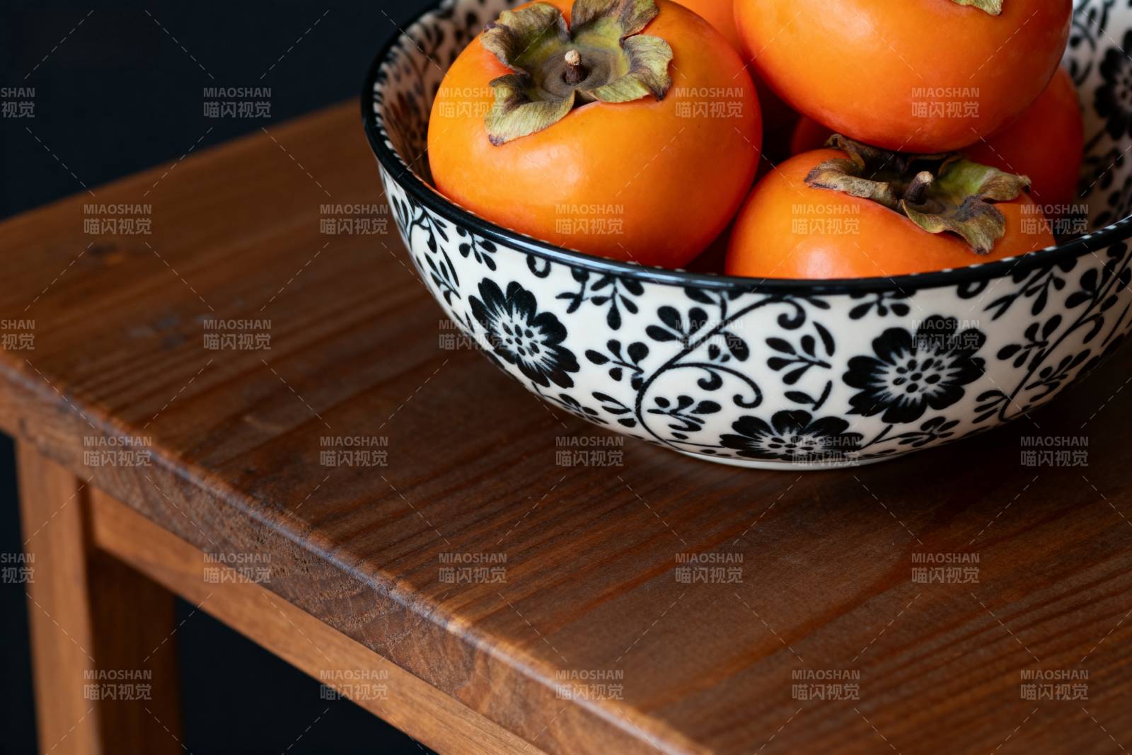 柿子静物图图片