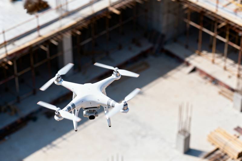 无人机巡检工地图片